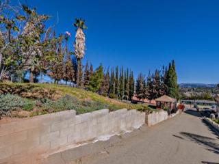 429 Upas St, Escondido, CA 92025-3951