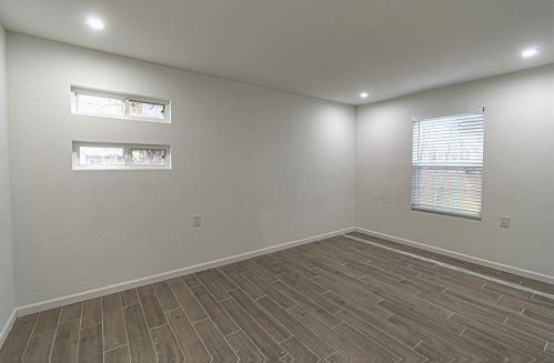 2735 Grafton Ave, Dallas TX  75211-5711 exterior