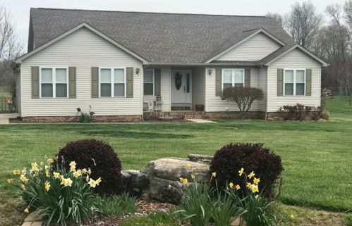11964 Strawberry Rd, Carbondale, IL 62901-0793