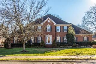 1615 Buckingham Dr, Murfreesboro, TN 37129-5890
