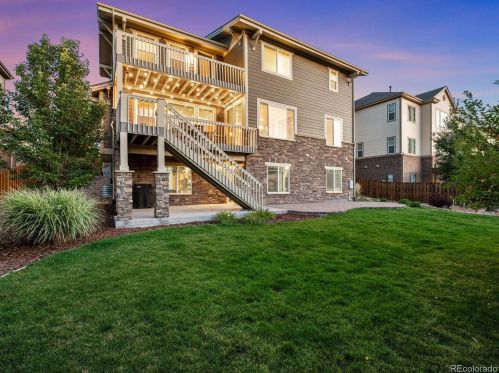 26605 Peakview Dr, Aurora CO 80016-6108 exterior