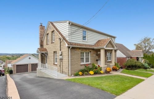 415 Palisade Ave, Outwater, NJ 07026-0027