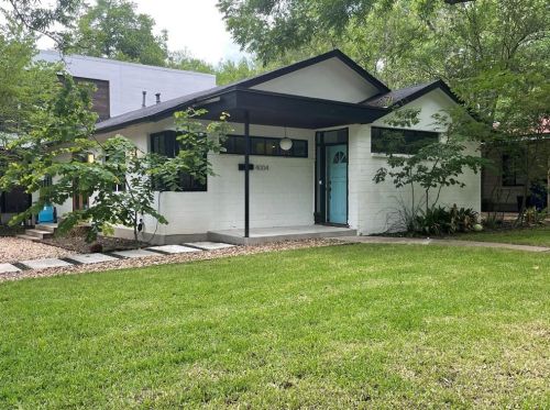 4004 Cherrywood Rd, Austin TX  78722-1222 exterior