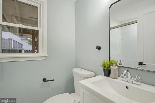 1572 Baltimore Annapolis Blvd, Arnold MD  21012-2407 exterior