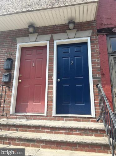 2121 Carpenter St, Philadelphia PA  19146-2515 exterior