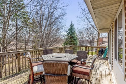 3940 Beryl Rd, Saint Paul MN  55122-1613 exterior