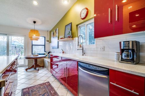 8714 Charing Cross Ln, Dallas TX  75238-3811 exterior