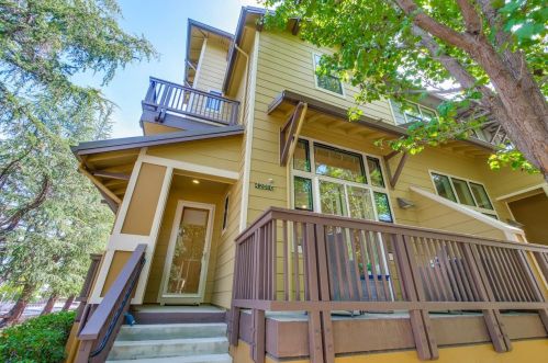 4201 Juniper Ln, Palo Alto, CA 94306-5927