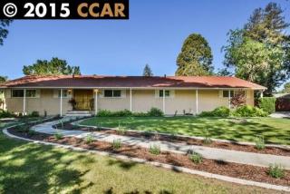 945 Lee Ln, Concord, CA 94518-3424