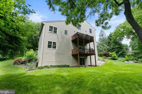 104 Cliff Ave, Lancaster PA  17602-4700 exterior