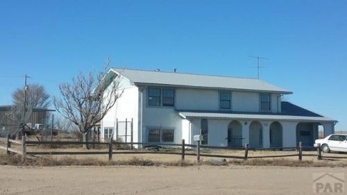 919 2nd St, Caddoa, CO 81044-9763