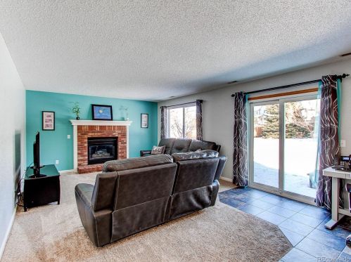 20695 Oxford Pl, Denver CO 80014-5137 exterior