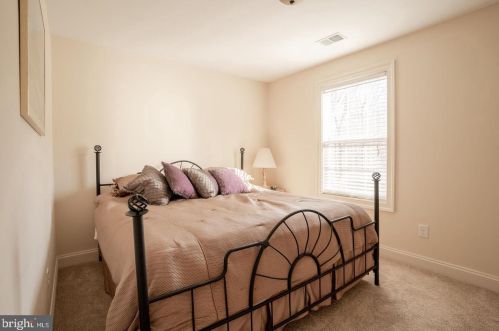 316 Bunny Ln, Harpers Ferry WV  25425-7104 exterior