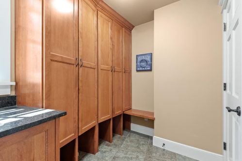 12055 Gantry Ct, Saint Paul MN  55124-6200 exterior