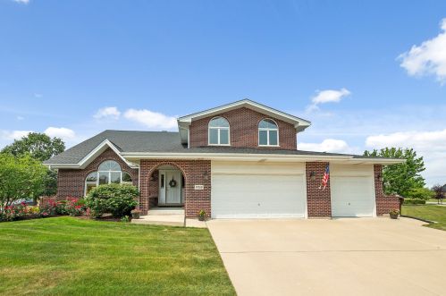 17550 Westbridge Rd, Tinley Park, IL 60487-8482
