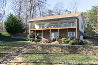 202 Summer Ln, Huddleston, VA 24104-3109