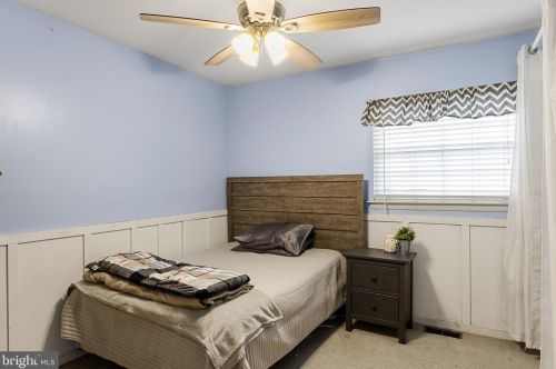 112 Apple Ln, Mount Laurel NJ  08054-1017 exterior