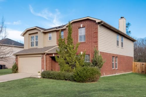 2561 Big Spring Dr, Fort Worth, TX 76120-5621