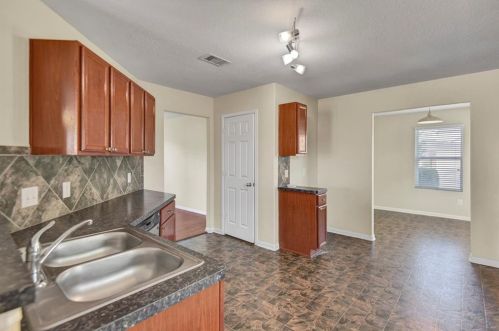 16775 Warbler Dr, Conroe TX  77385-3769 exterior