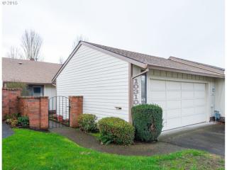 10310 Greenleaf Ter, Portland, OR 97224-4654