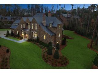 1126 Beechwood Dr, Atlanta, GA 30327-2706