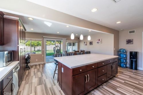 1949 Maple Ave, Orange, CA 92868-2423