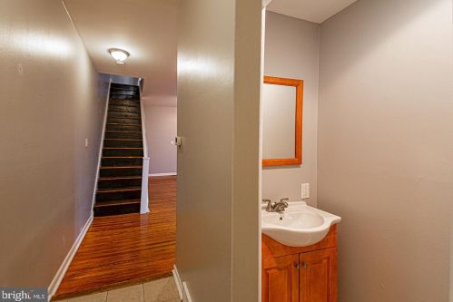 1517 Lombard St, Philadelphia PA  19146-1624 exterior