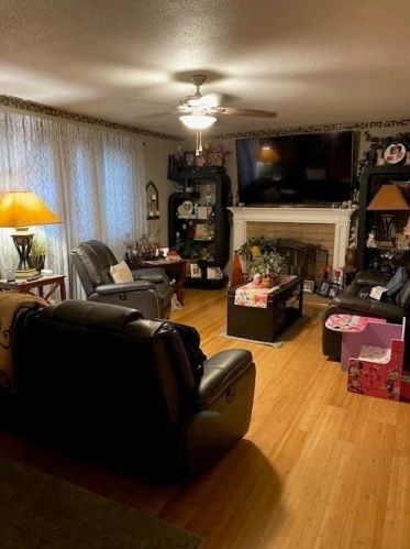 649 Santa Rosa St, Manteca, CA 95336-3429