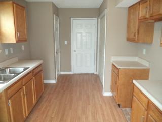 8915 Stonewall Dr, Indianapolis IN  46231-2574 exterior