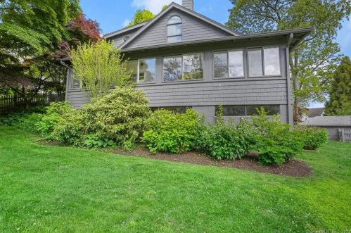 23 Craw Ave, Norwalk CT  06853-1605 exterior