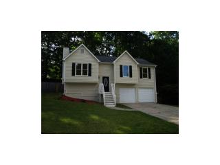 321 Arapaho Dr, Acworth, GA 30102-3149