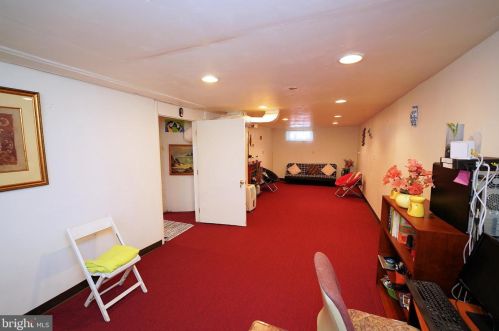 117 Jeremiah Ave, Trenton NJ 08610-6537 exterior