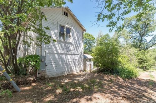 18515 Madrone St, Tuolumne, CA 95379-9689