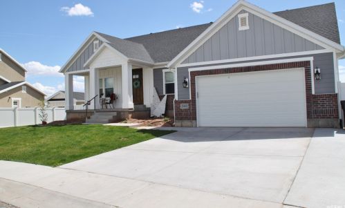 143 Park Ridge Dr, Roosevelt, UT 84066-2666
