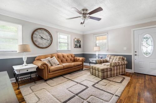 639 San Fernando Dr, Smyrna GA  30080-1435 exterior