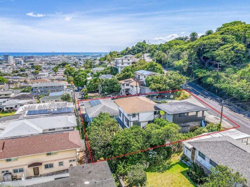 805 Alewa Dr, Honolulu HI  96817-1535 exterior