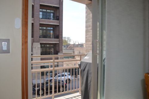 4915 Lincoln Ave, Chicago, IL 60625-2794