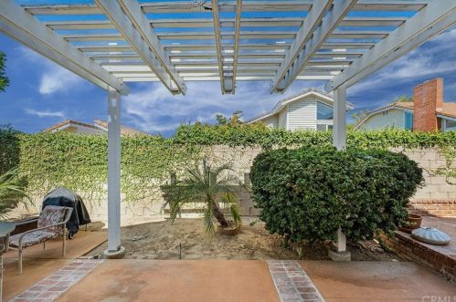 3 Descanso, Irvine CA  92620-1843 exterior