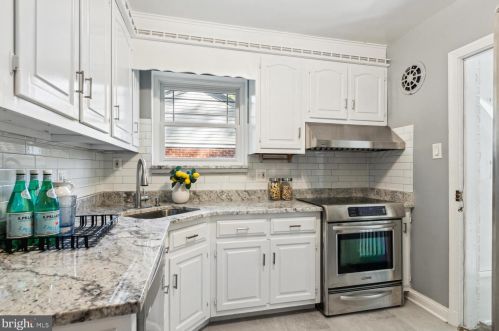 815 Davis Ave, Silver Spring MD 20912-6472 exterior