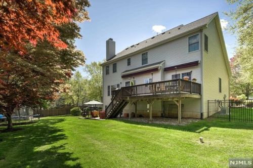 8 Matthew Ct, Dover NJ  07869-1058 exterior