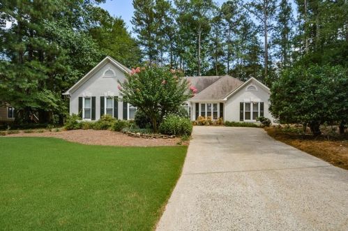 3261 Eagle Watch Dr, Holly Springs, GA 30189-6780