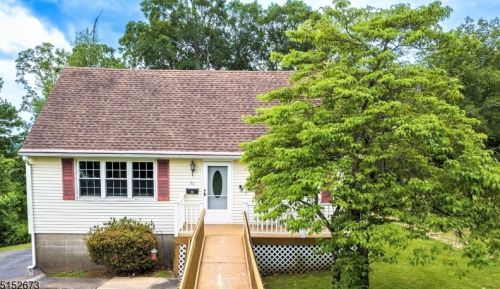 26 High St, Wharton, NJ 07885-1604