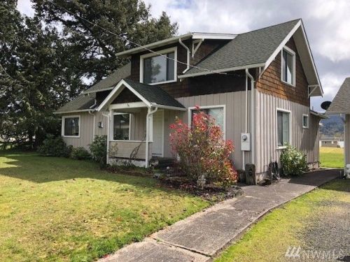 60 Sunny Sands Rd, Puget Island, WA 98612-9708