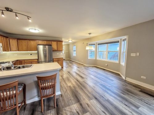 1234 Thornwood Ln, Bull Valley, IL 60014-5040