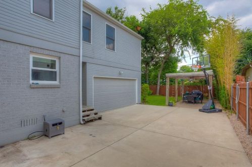 3762 4th St, Fort Worth TX  76107-2054 exterior