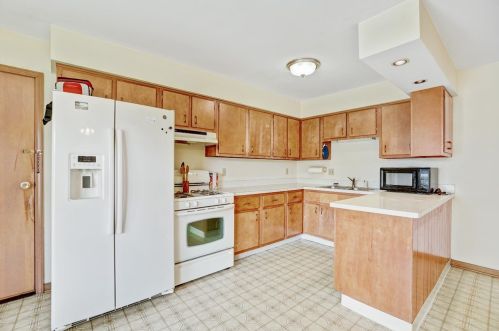 7346 Noble St, Gary, IN 46410-4089