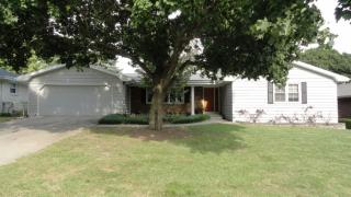 206 Bird Ct, Normal, IL 61761-3256