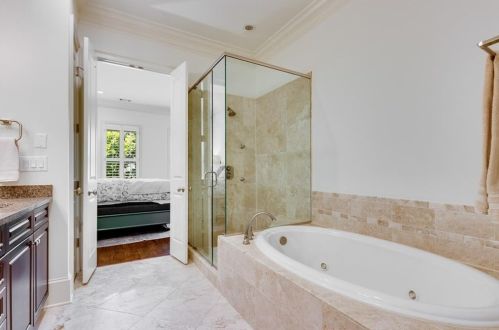 206 Montag Cir, Atlanta GA  30307-5504 exterior