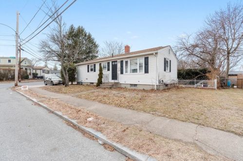 47 Lubec St, Providence, RI 02904-1619