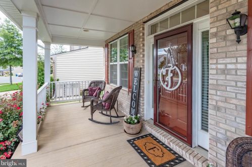 15198 Jennerette Ln, Woodbridge, VA 22193-6200